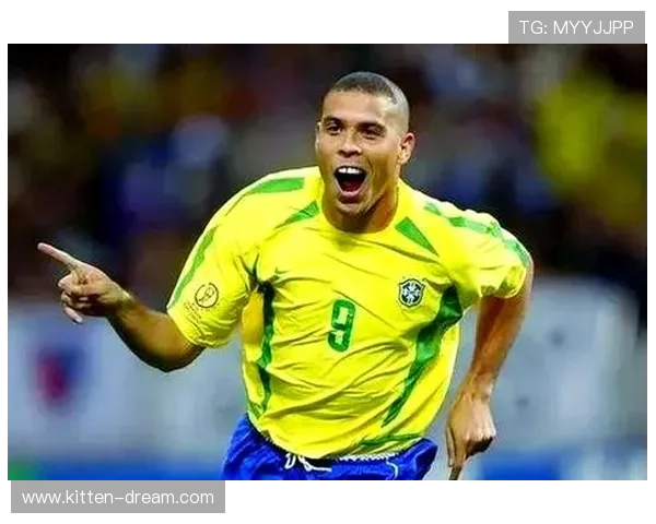 全球足球前锋巨星的辉煌历程与传奇瞬间解析